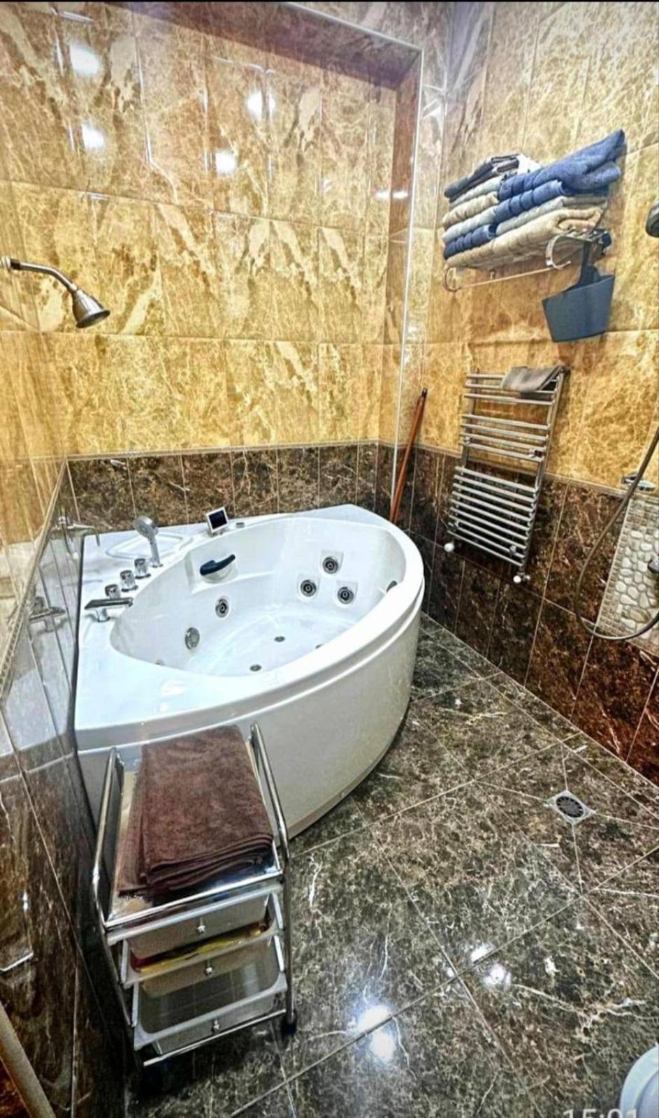 Gio Lägenhet Batumi Exteriör bild